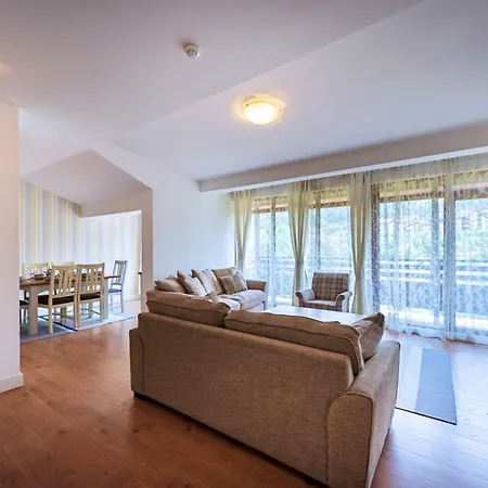 아파트호텔 Mountain View 반스코