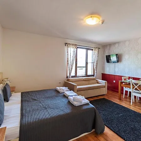 Mountain View 3* בנסקו