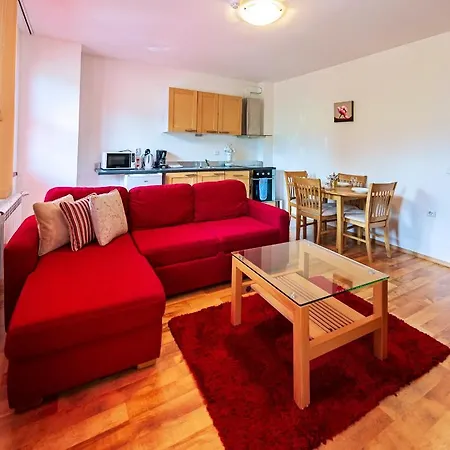 Mountain View 3* בנסקו